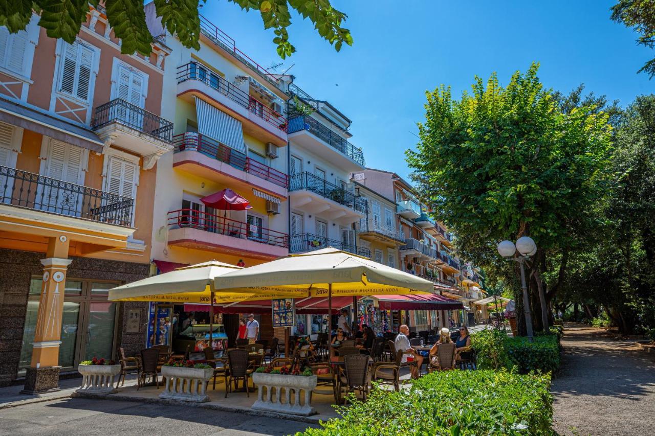 Crikvenica Right On The Beach Экстерьер фото
